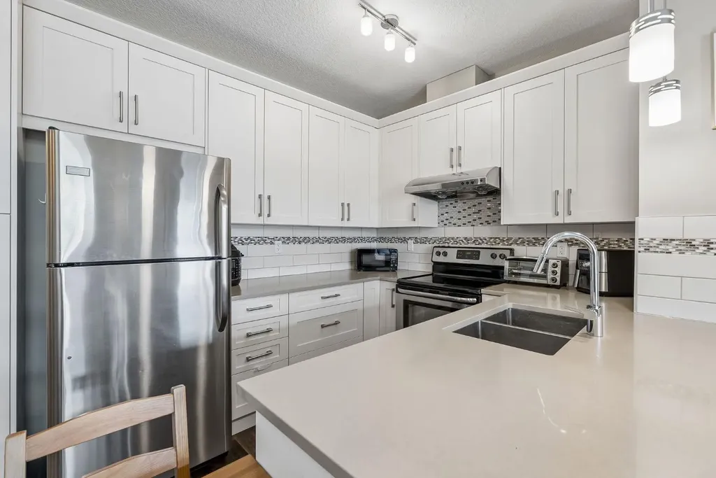 450 Sage Valley Drive NW Calgary AB T3R 0V5