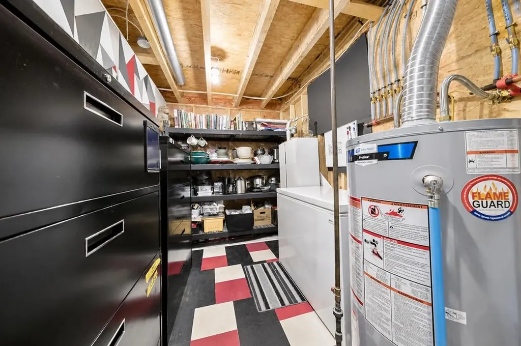 35 Stafford Street SE Medicine Hat AB T1B 4G3