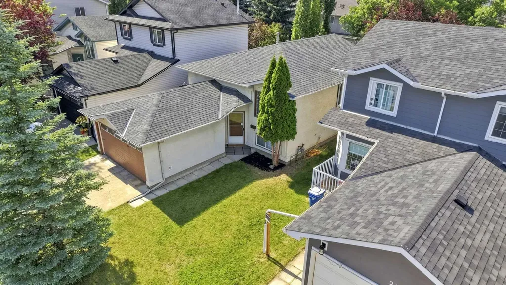 225 Harvest Glen Place NE Calgary AB T3K 4J1