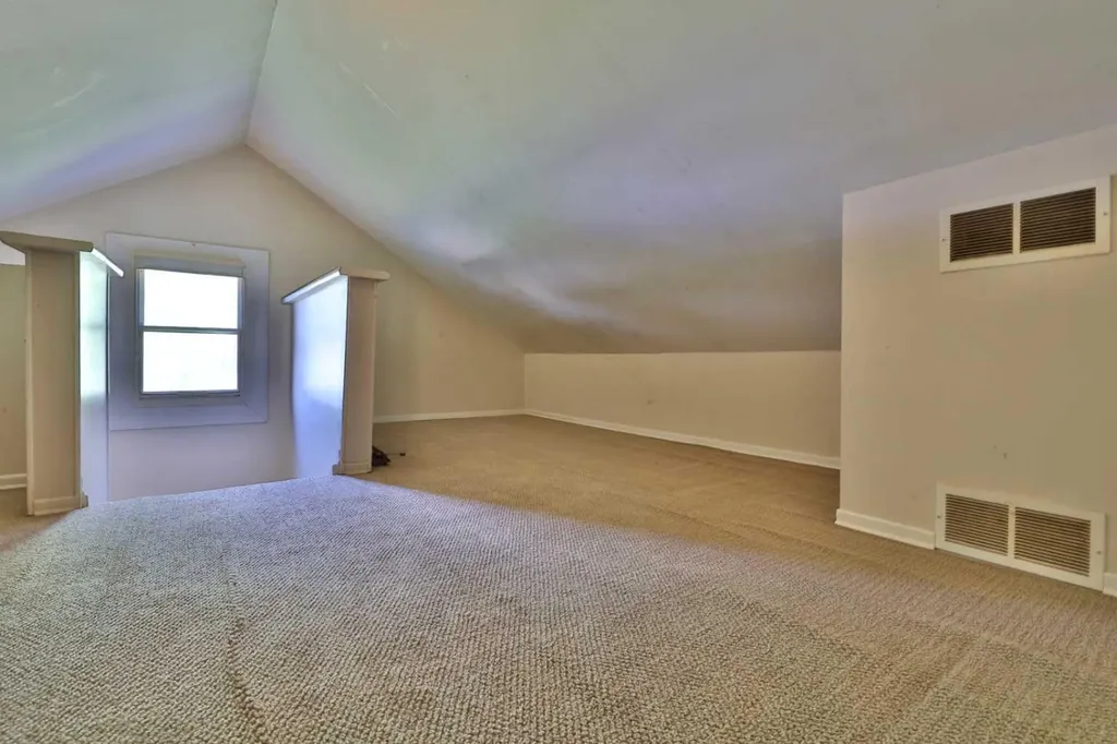 4910 44 Street Camrose AB T4V 1C2