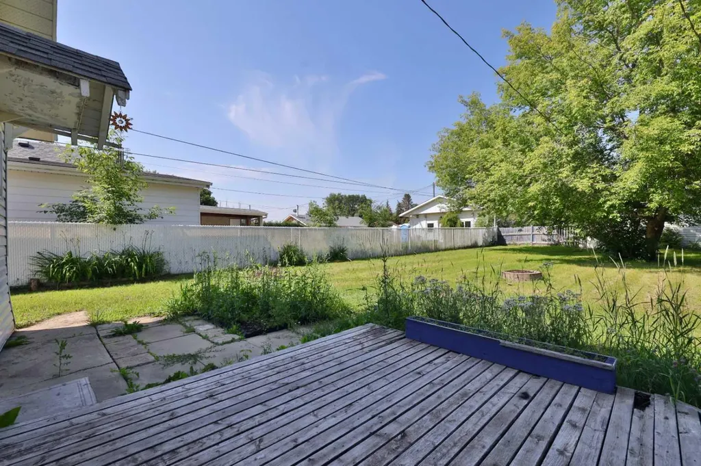 4910 44 Street Camrose AB T4V 1C2