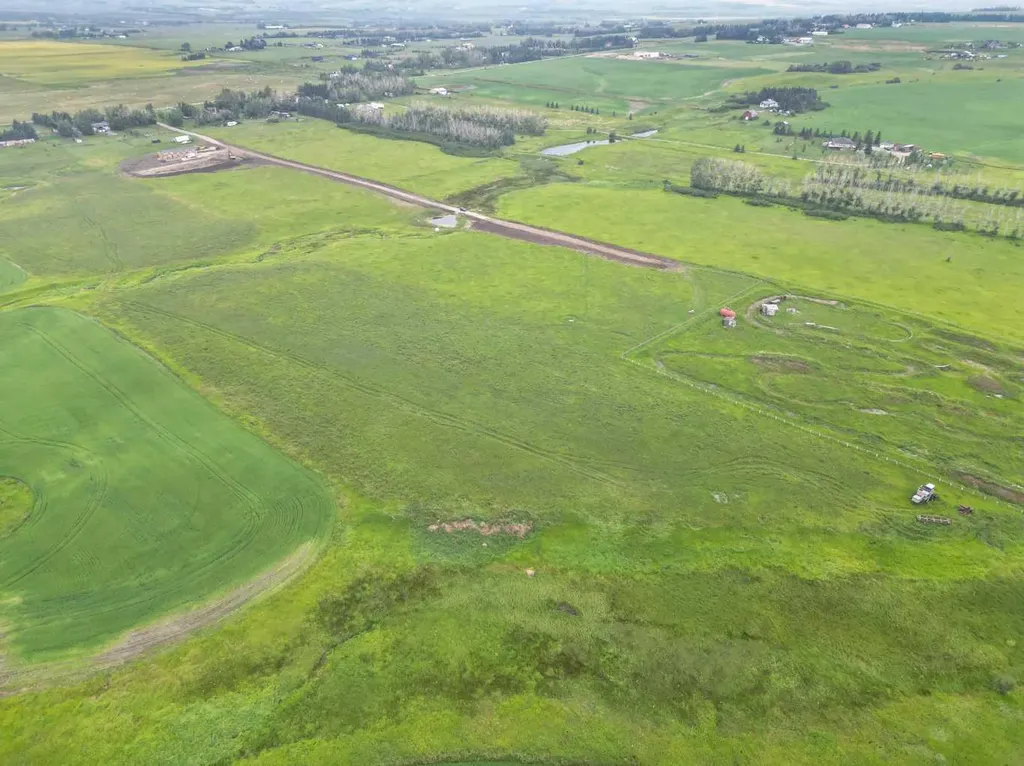 386074 128th E Rural Foothills County AB T1V1N3