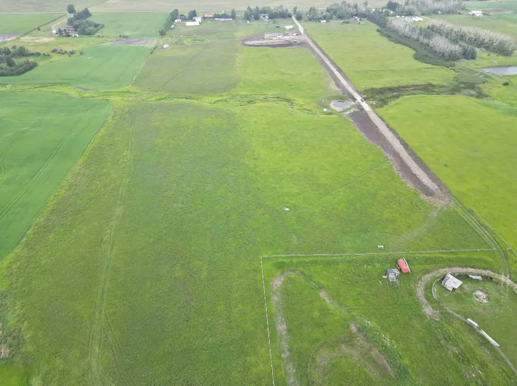 386074 128th E Rural Foothills County AB T1V1N3