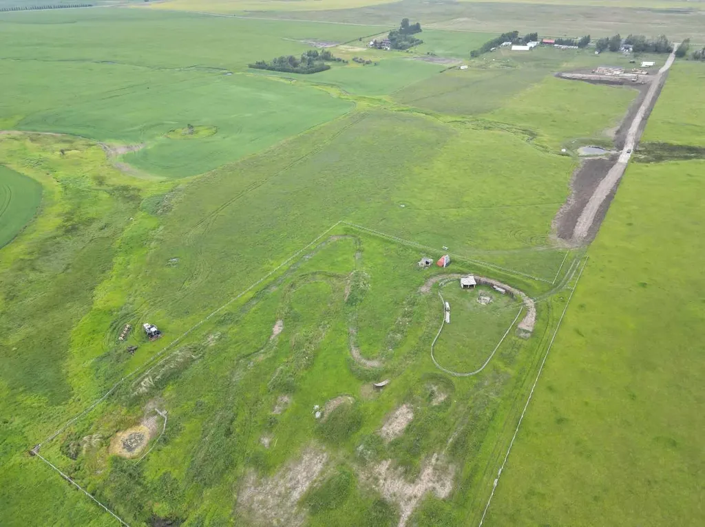 386074 128th E Rural Foothills County AB T1V1N3