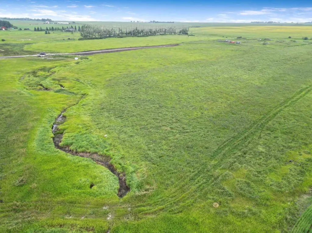 386074 128th E Rural Foothills County AB T1V1N3