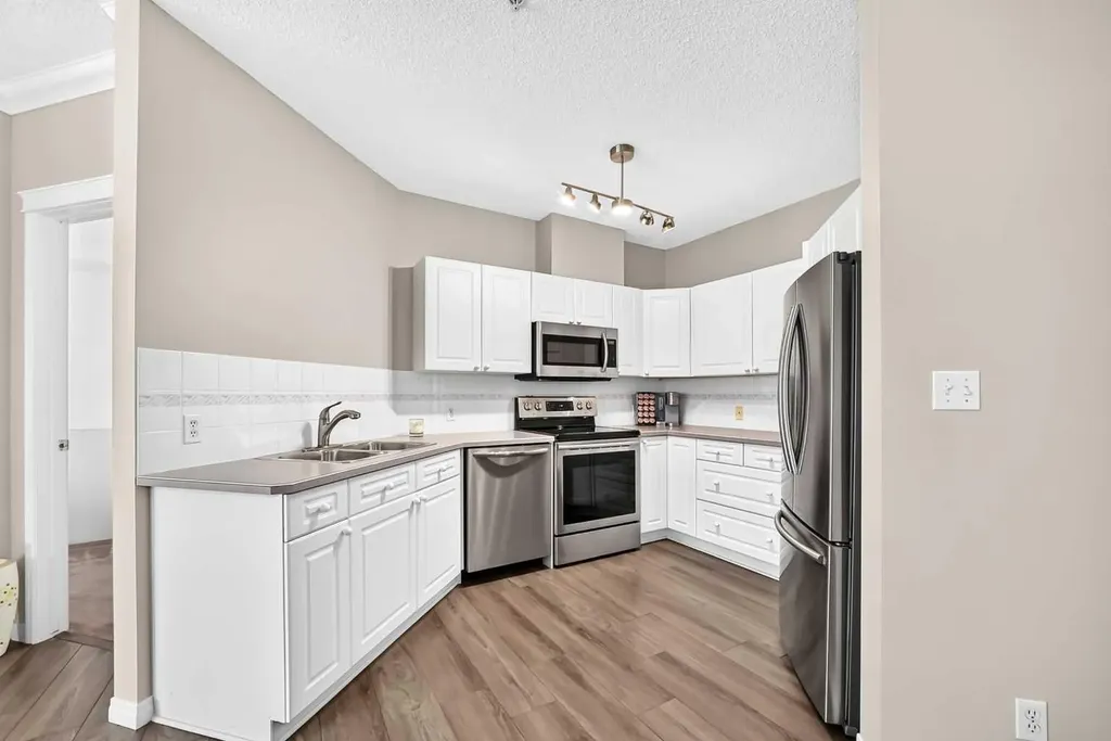 78 Prestwick Gardens SE Calgary AB T2Z3V2