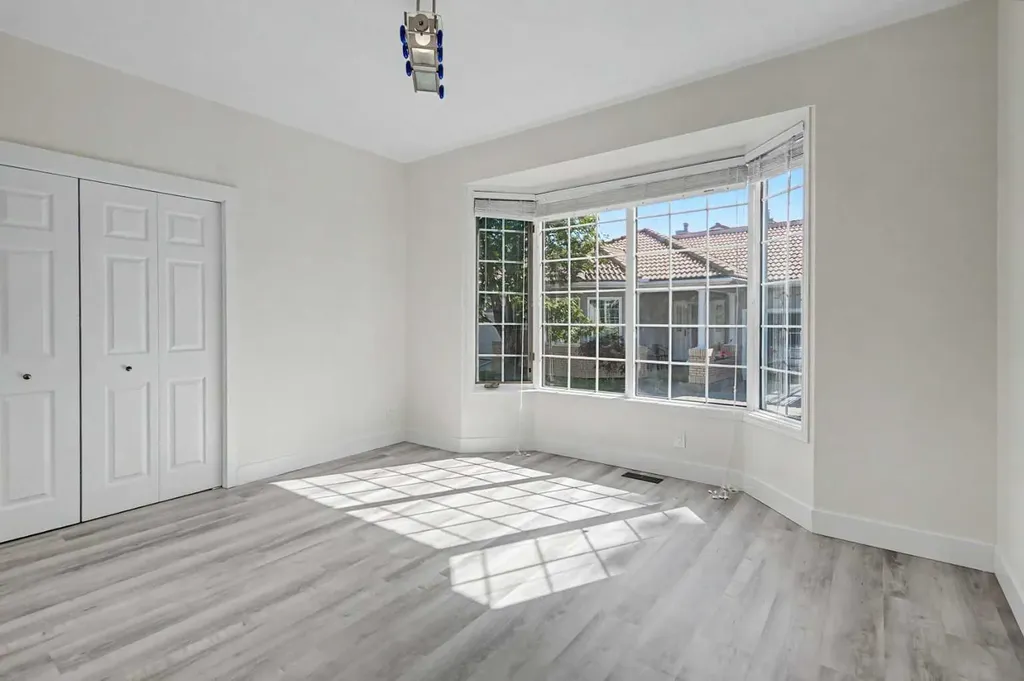 47 Christie Park Terrace SW Calgary AB T3H 3B4