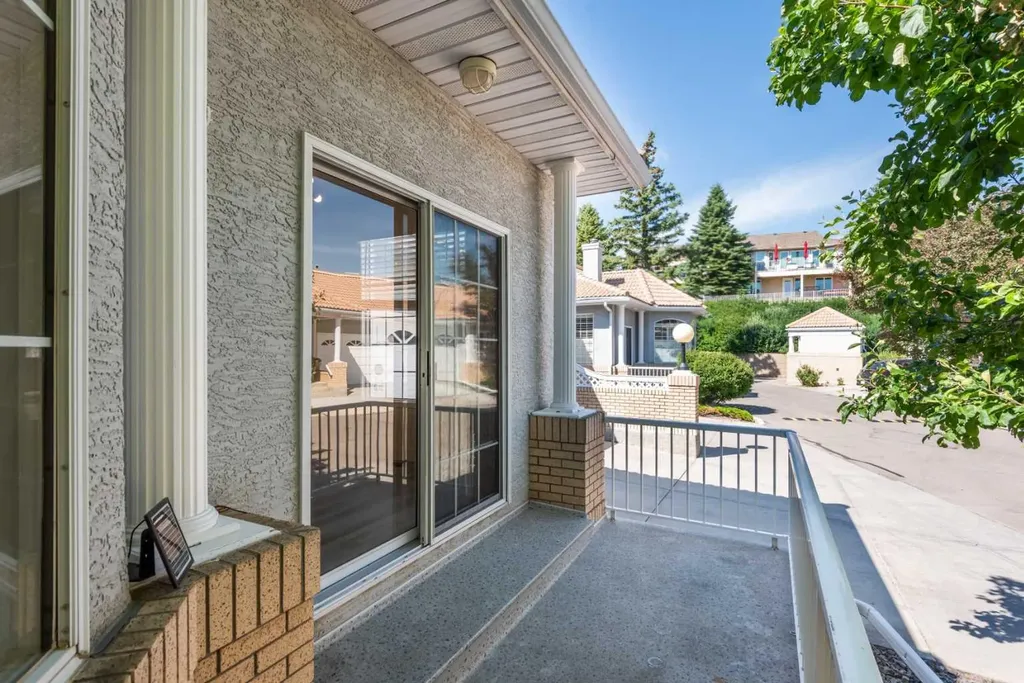 47 Christie Park Terrace SW Calgary AB T3H 3B4