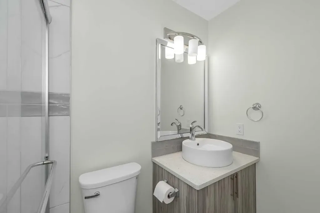 98 Del Ray Road NE Calgary AB T1Y 6V6