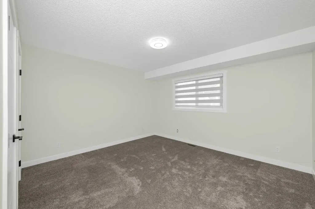 98 Del Ray Road NE Calgary AB T1Y 6V6