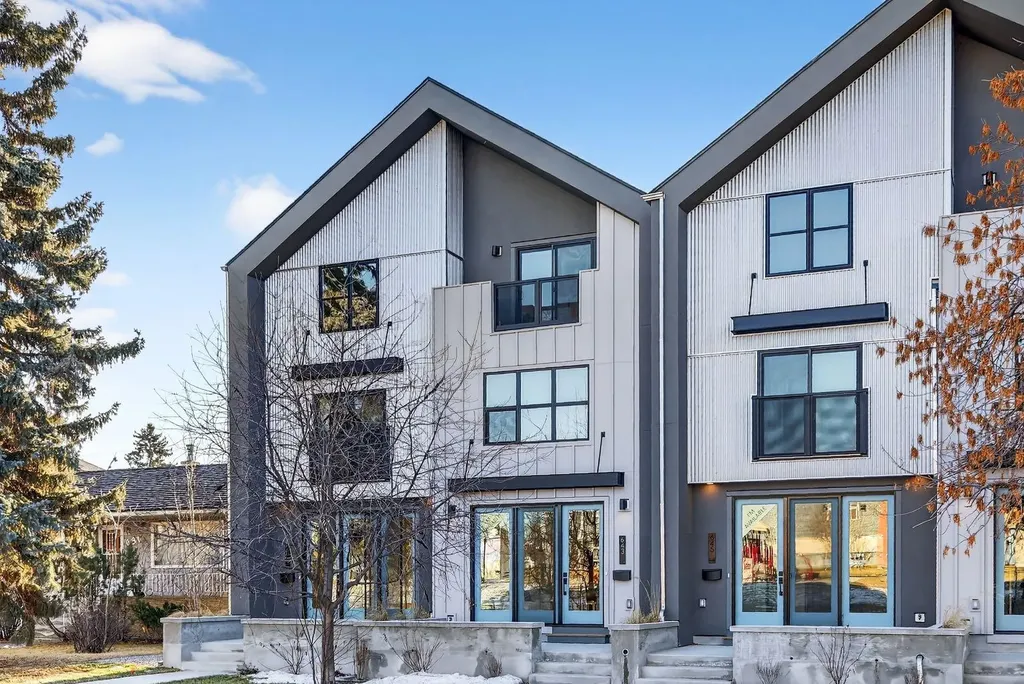 643 53 Avenue SW Calgary AB T2V0C2
