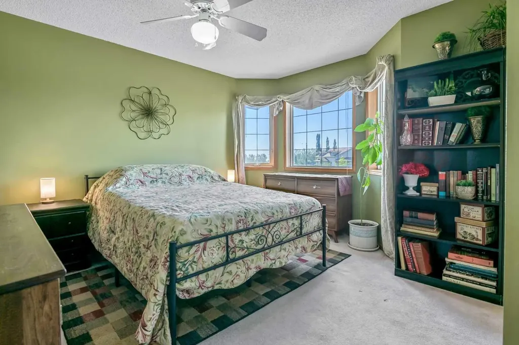 48224 320 Avenue E Rural Foothills County AB T1S 4R9