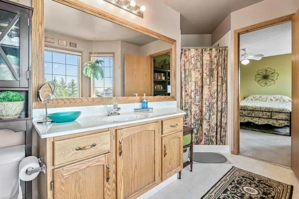 48224 320 Avenue E Rural Foothills County AB T1S 4R9