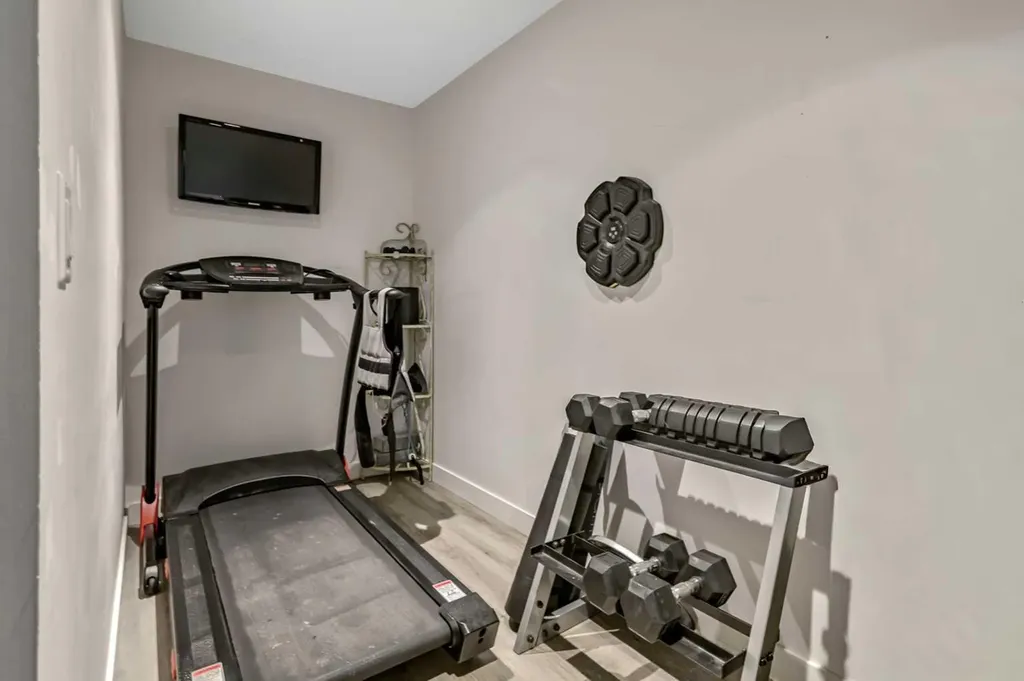 48224 320 Avenue E Rural Foothills County AB T1S 4R9