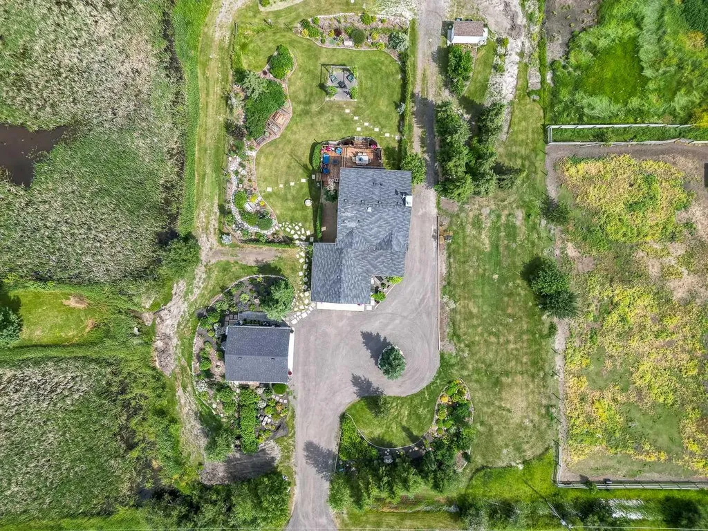 48224 320 Avenue E Rural Foothills County AB T1S 4R9