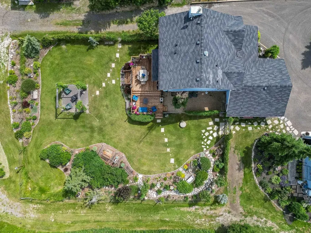 48224 320 Avenue E Rural Foothills County AB T1S 4R9