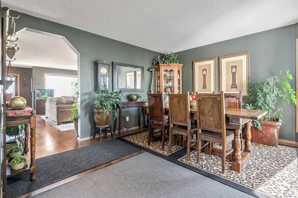 48224 320 Avenue E Rural Foothills County AB T1S 4R9
