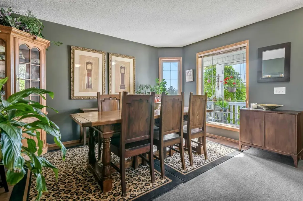 48224 320 Avenue E Rural Foothills County AB T1S 4R9