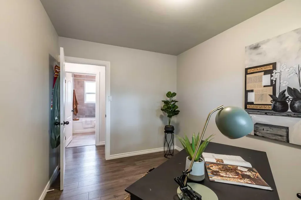 2666 16 Avenue SE Medicine Hat AB T1A3T7