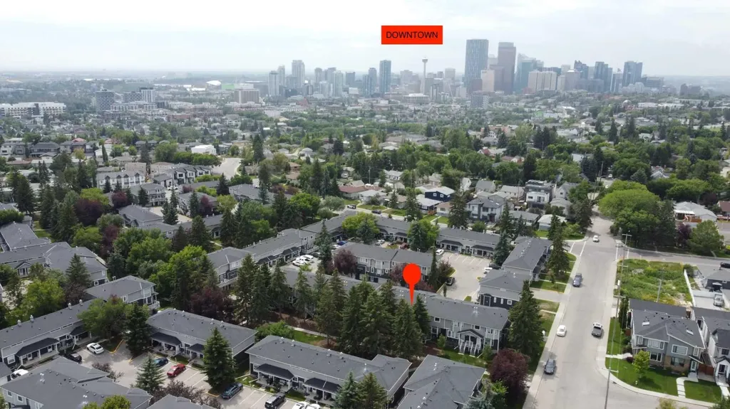 472 Regal Park NE Calgary AB T2E 0S6
