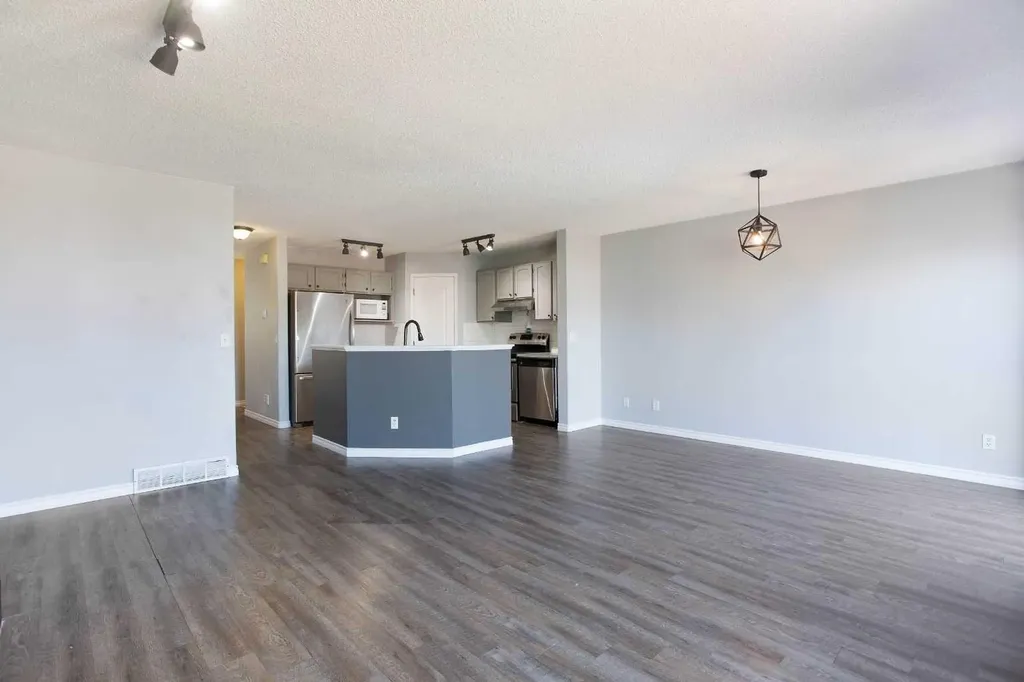 7269 Laguna Way NE Calgary AB T1Y7C9
