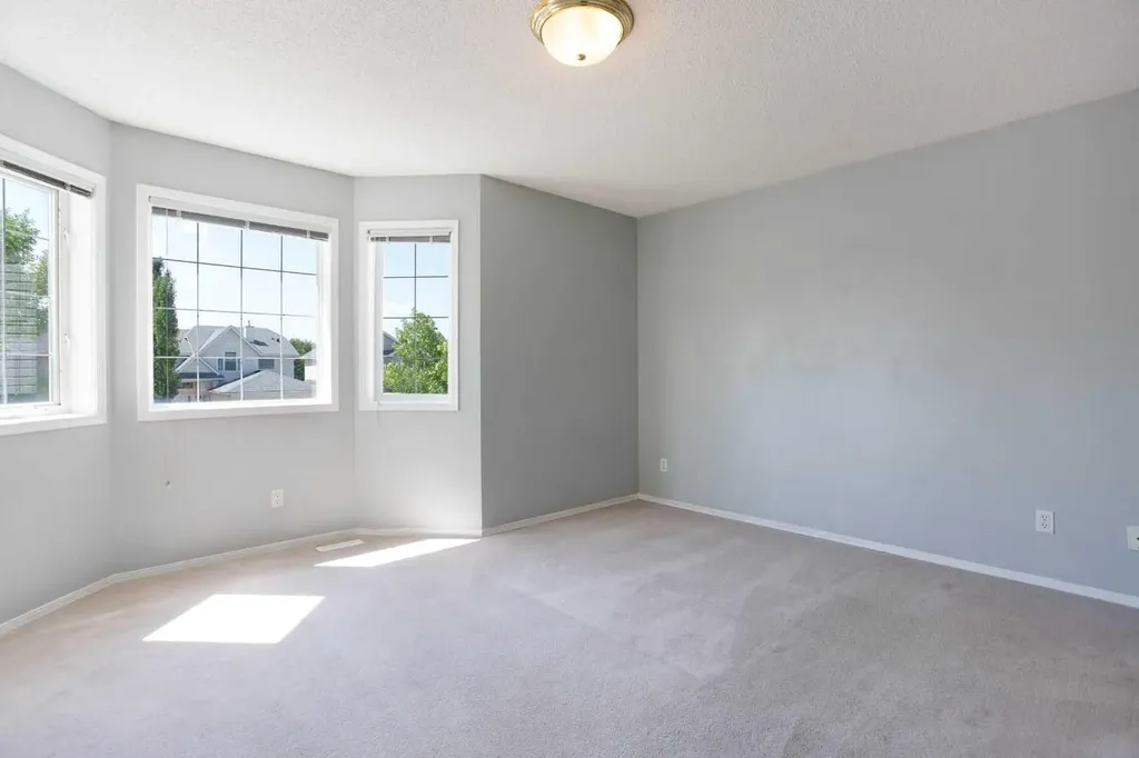 7269 Laguna Way NE Calgary AB T1Y7C9