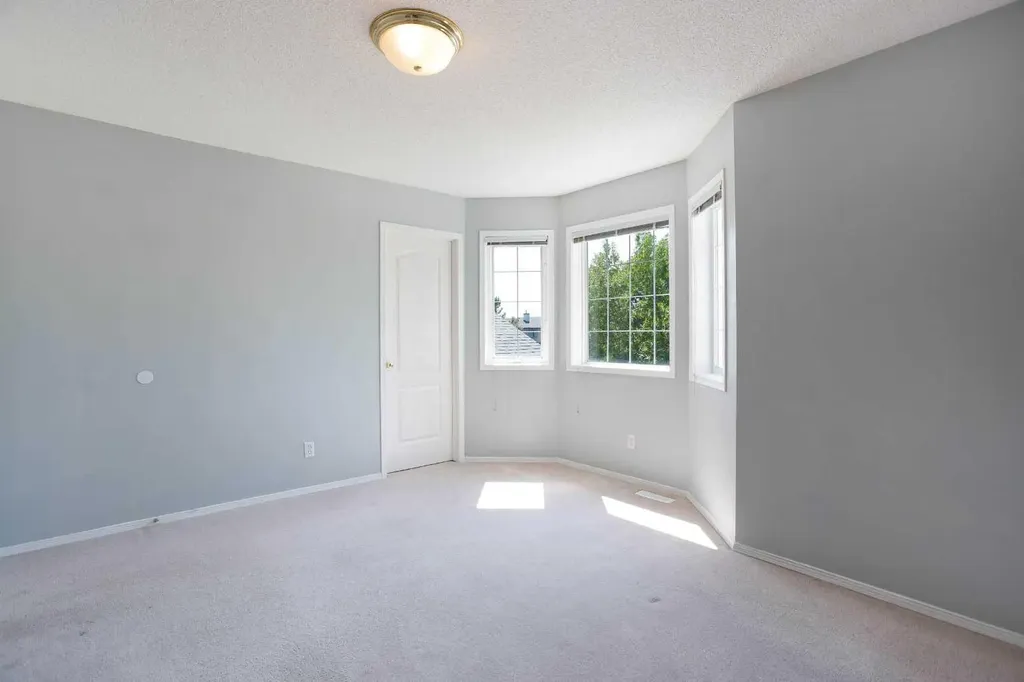 7269 Laguna Way NE Calgary AB T1Y7C9
