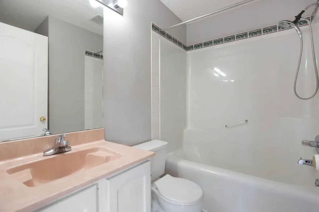 7269 Laguna Way NE Calgary AB T1Y7C9