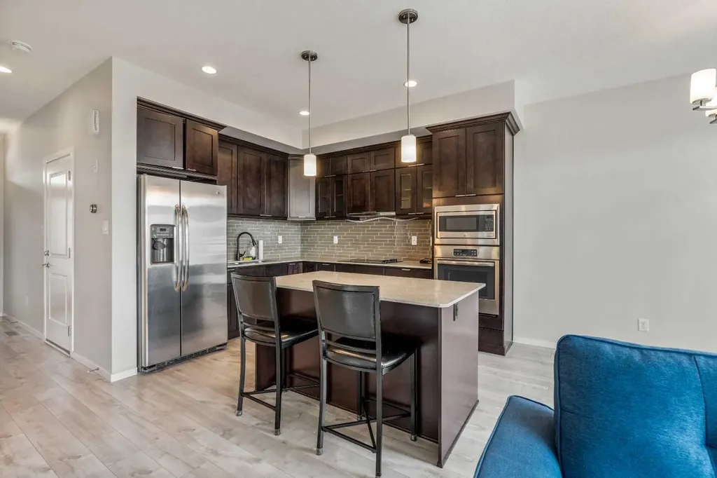 414 Highlands Boulevard W Lethbridge AB T1J 5K5