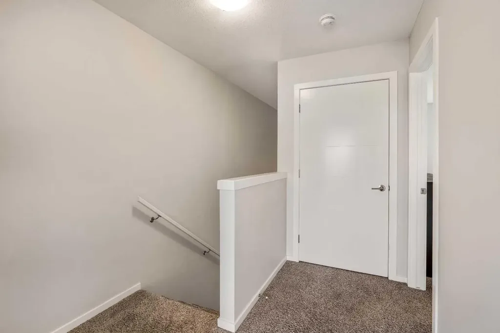 414 Highlands Boulevard W Lethbridge AB T1J 5K5
