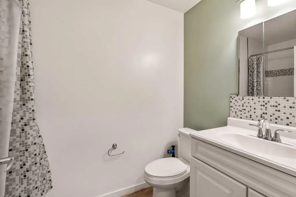414 Highlands Boulevard W Lethbridge AB T1J 5K5