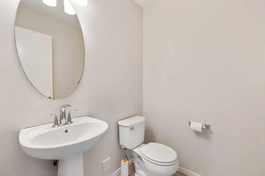414 Highlands Boulevard W Lethbridge AB T1J 5K5