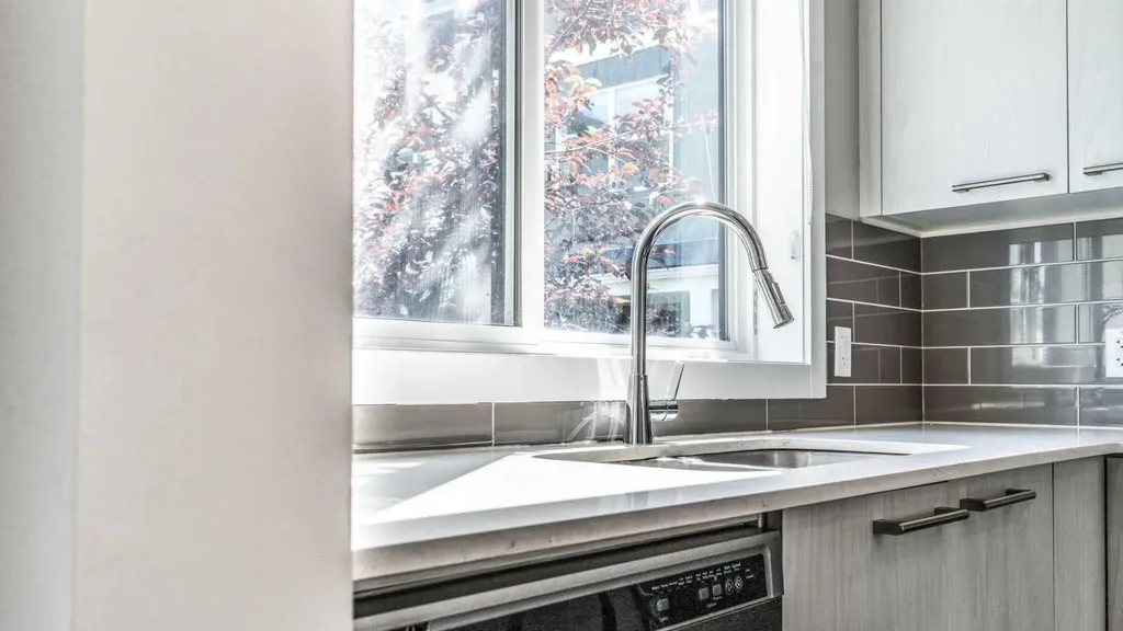810 Redstone Crescent NE Calgary AB T3N 1M3