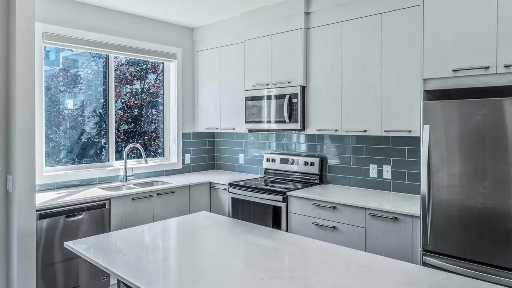 810 Redstone Crescent NE Calgary AB T3N 1M3