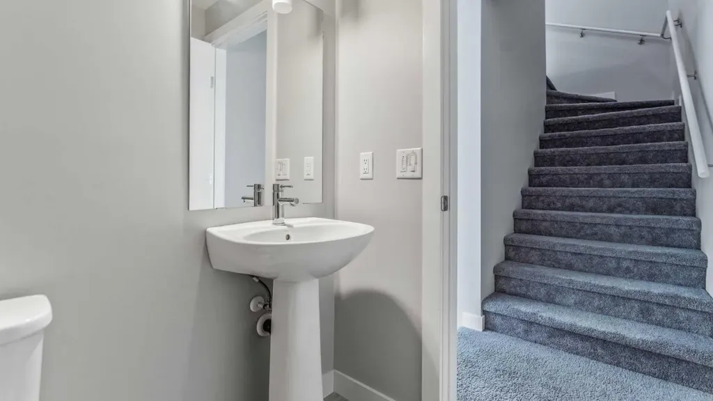 810 Redstone Crescent NE Calgary AB T3N 1M3