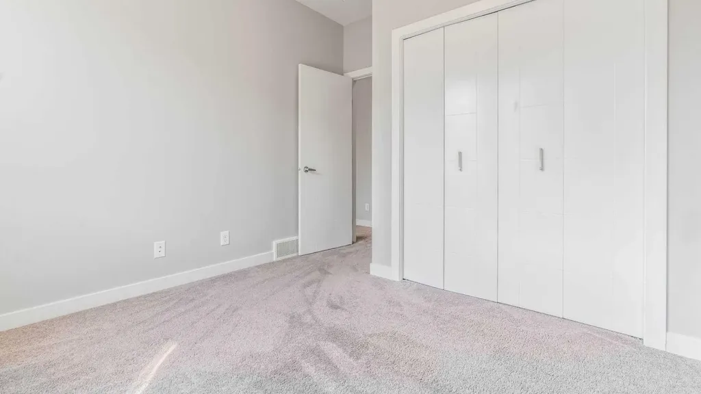 810 Redstone Crescent NE Calgary AB T3N 1M3