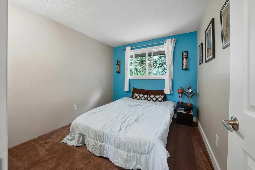 5812 61 Street Red Deer AB T4N 6H4