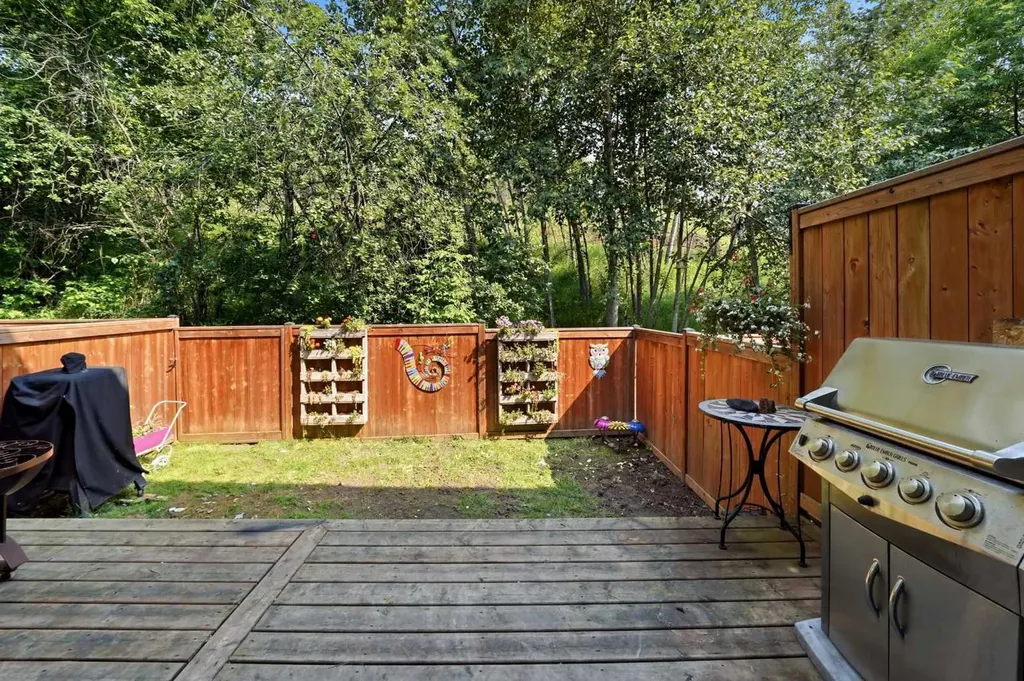 5812 61 Street Red Deer AB T4N 6H4
