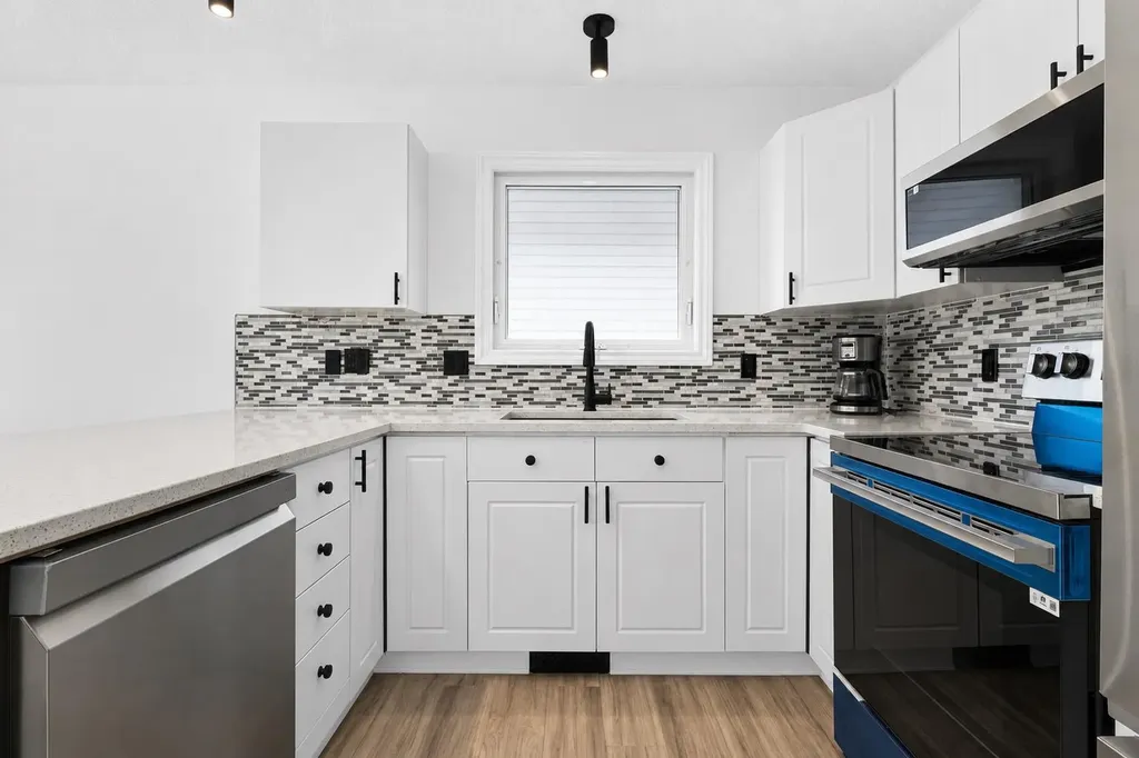 250 Bridlewood Circle SW Calgary AB t2y3l2
