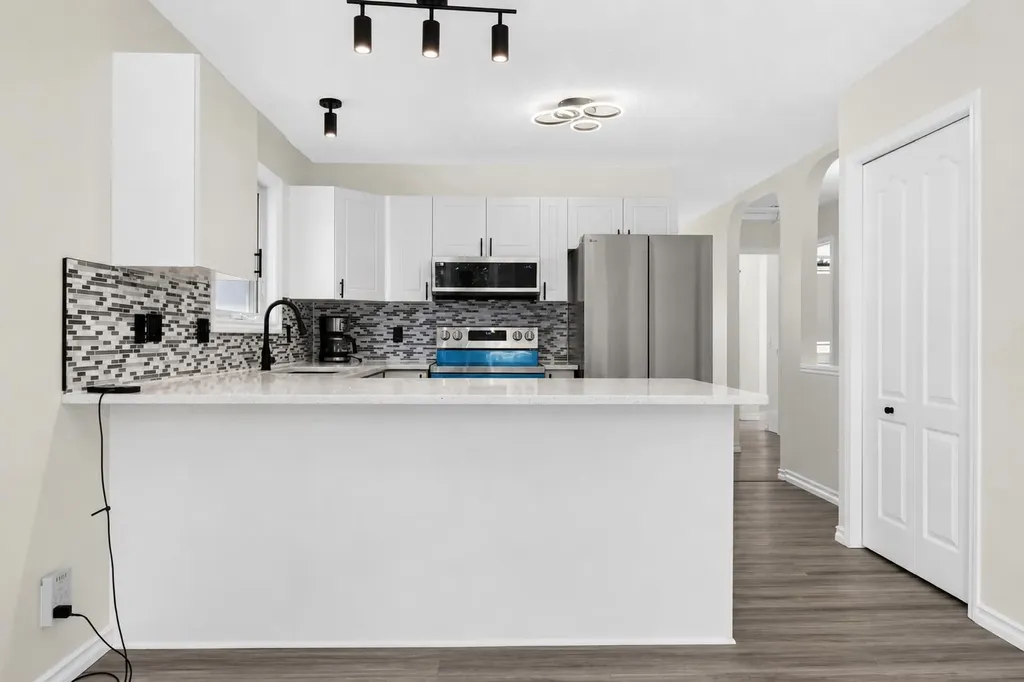 250 Bridlewood Circle SW Calgary AB t2y3l2