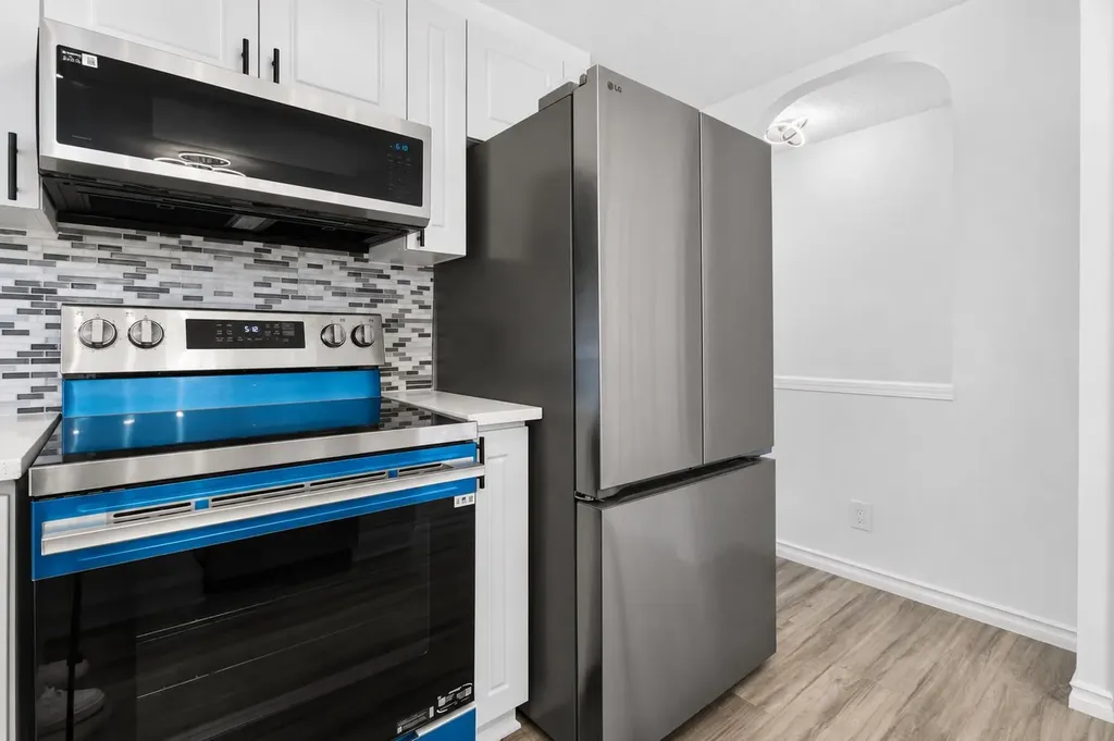 250 Bridlewood Circle SW Calgary AB t2y3l2