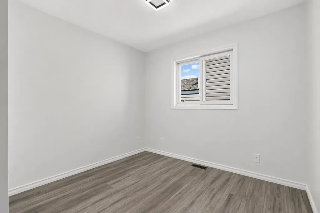 250 Bridlewood Circle SW Calgary AB t2y3l2