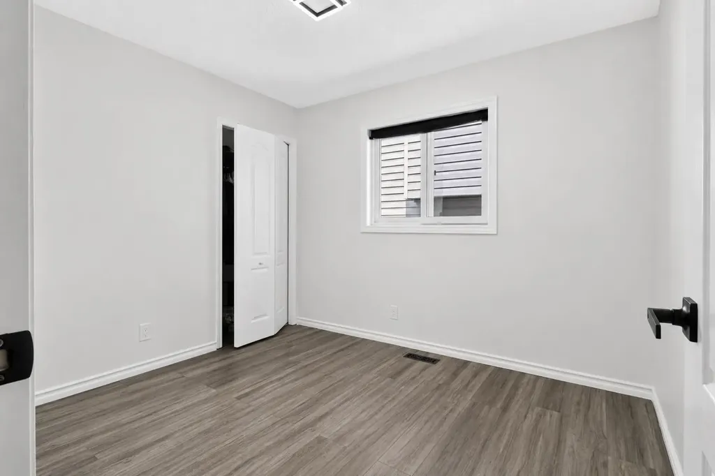 250 Bridlewood Circle SW Calgary AB t2y3l2