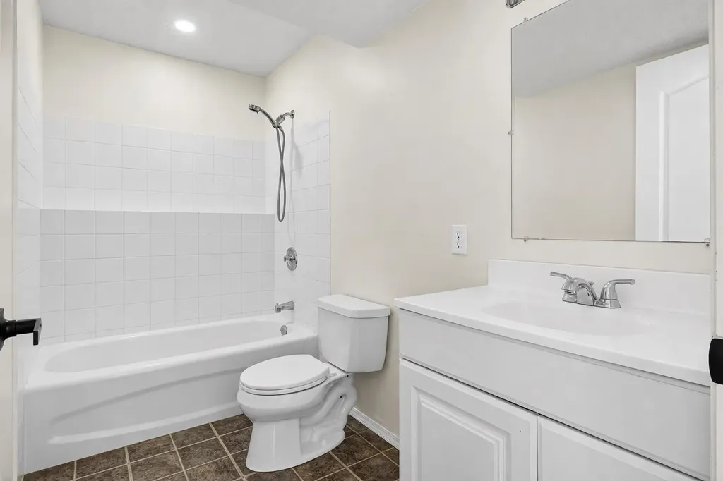 250 Bridlewood Circle SW Calgary AB t2y3l2