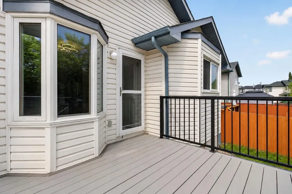 250 Bridlewood Circle SW Calgary AB t2y3l2