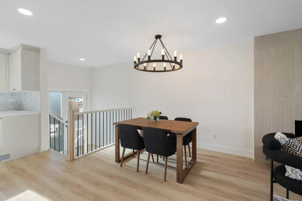 4812 Verona Drive NW Calgary AB T3A 0P4