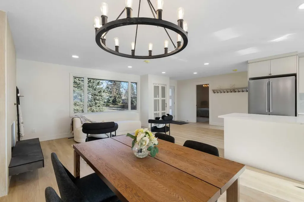 4812 Verona Drive NW Calgary AB T3A 0P4