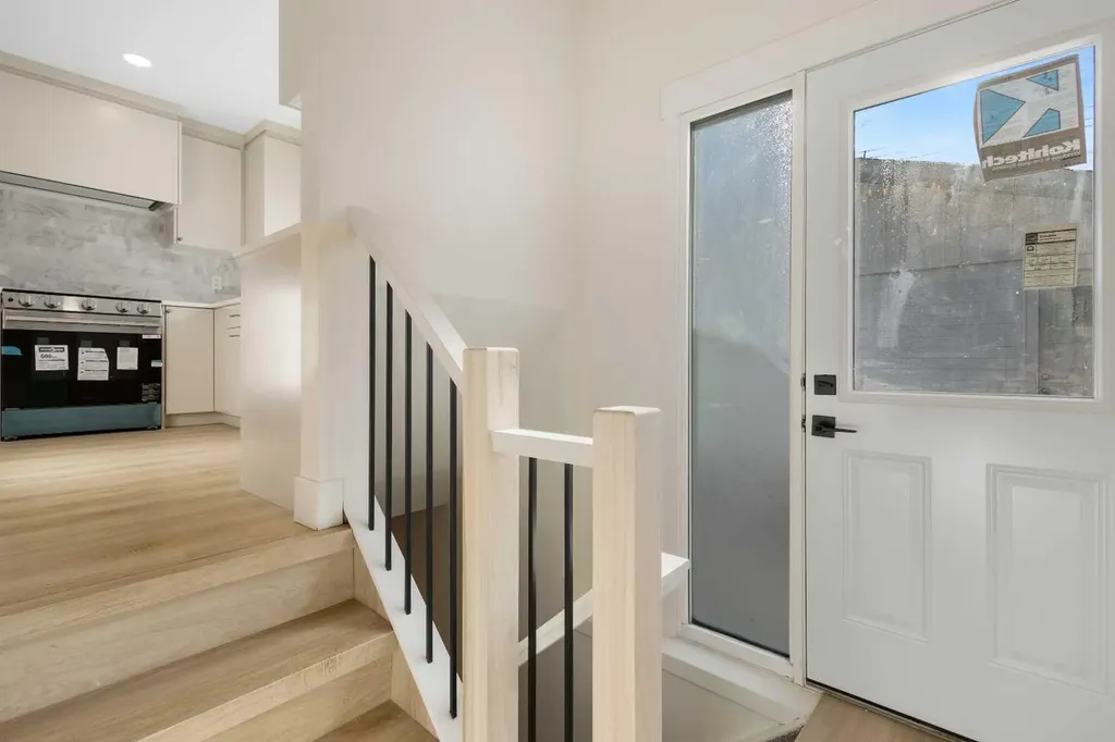 4812 Verona Drive NW Calgary AB T3A 0P4