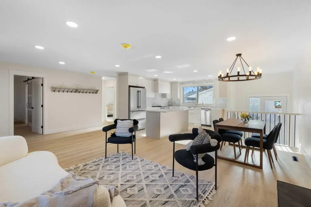 4812 Verona Drive NW Calgary AB T3A 0P4