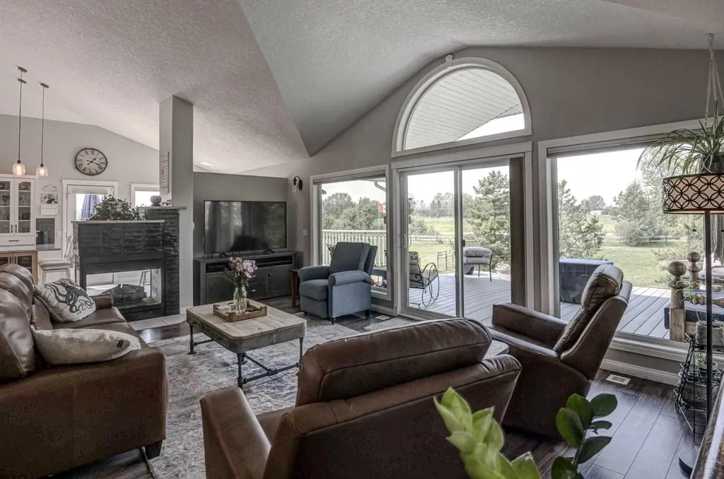 226016 76 Street E Rural Foothills County AB T1S 3W2